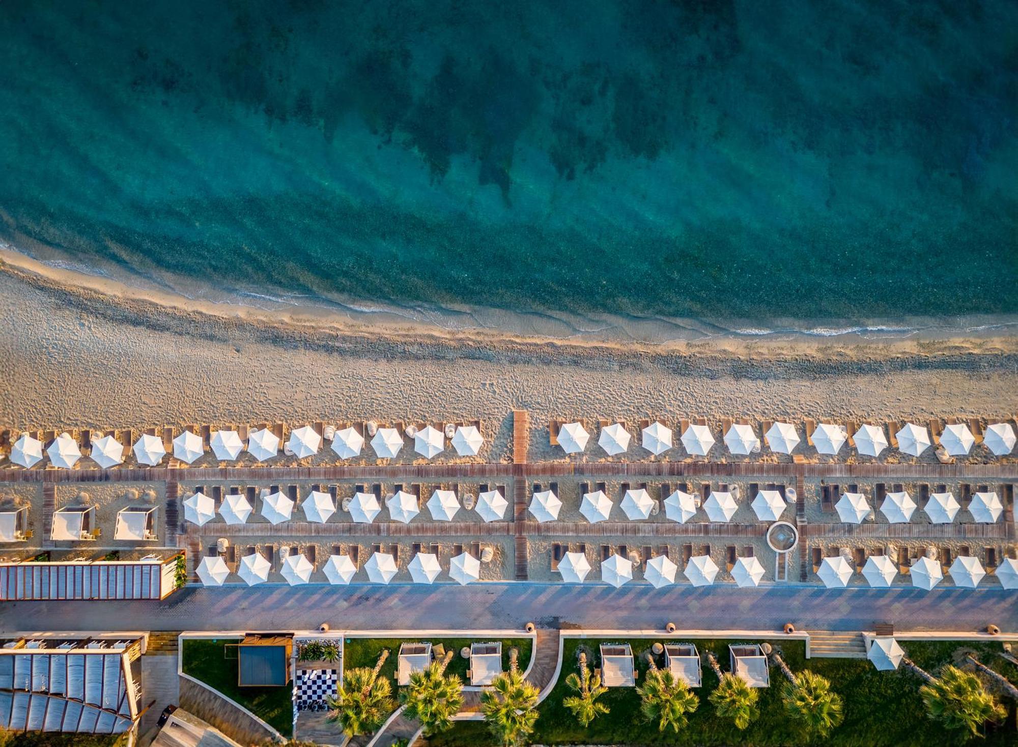 Miraggio Thermal Spa Resort Paliouri Ngoại thất bức ảnh Aerial view of the beach